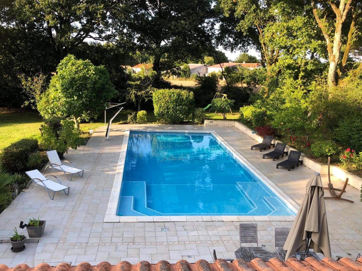 Maison Charmante Avec Piscine Privee A Saint-Georges-De-Pointindouxc Ngoại thất bức ảnh